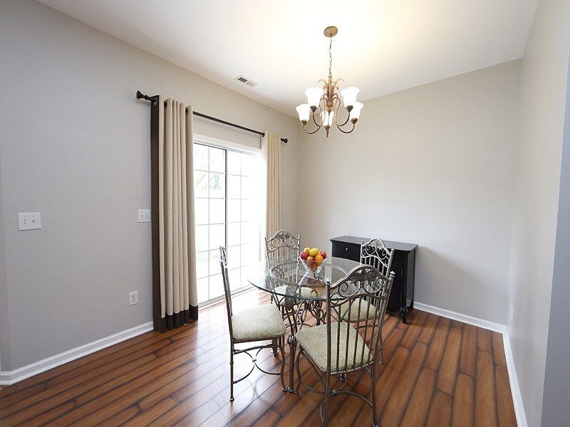 2654 Garden Knoll Ln, Raleigh, NC 27614