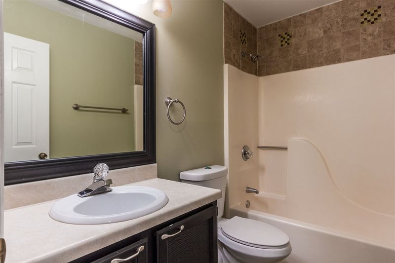 2654 Hitchcock Dr, Durham, NC 27705