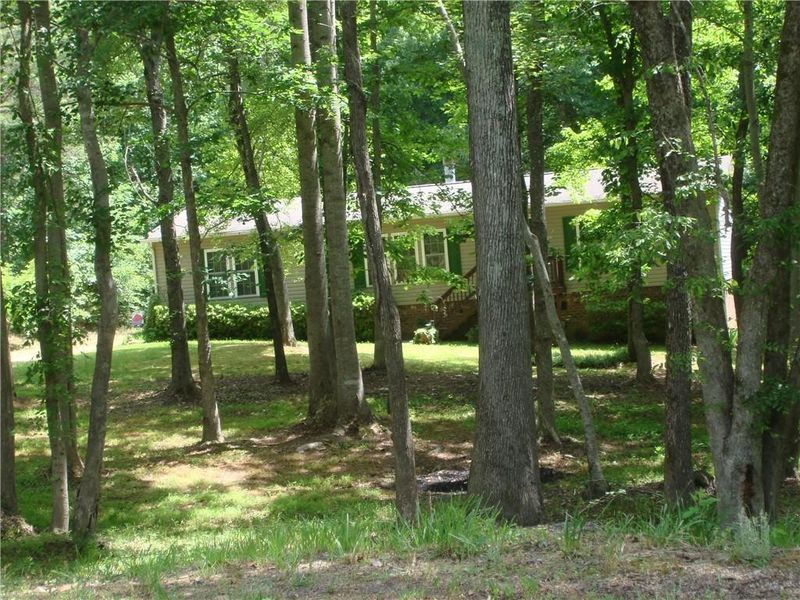 2658 Holly Brook Dr, Burlington, NC 27217
