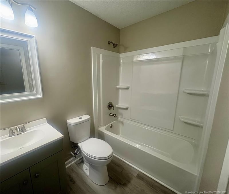 2658 Pine Springs Dr, Fayetteville, NC 28306