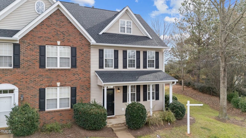 2659 Garden Knoll Ln, Raleigh, NC 27614