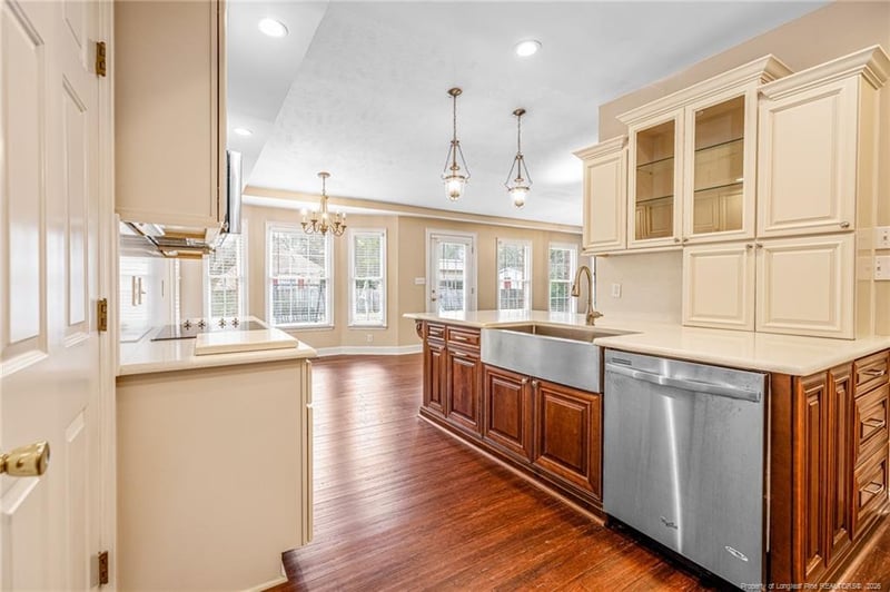 266 Courtyard Ln, Fayetteville, NC 28303