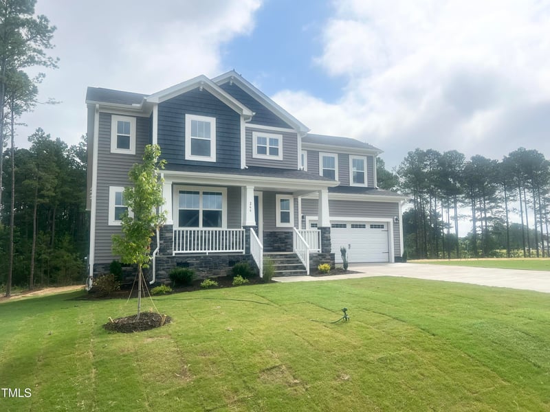 266 Golfview Ave, Benson, NC 27504