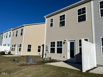 266 Peebles Dr, Smithfield, NC 27577
