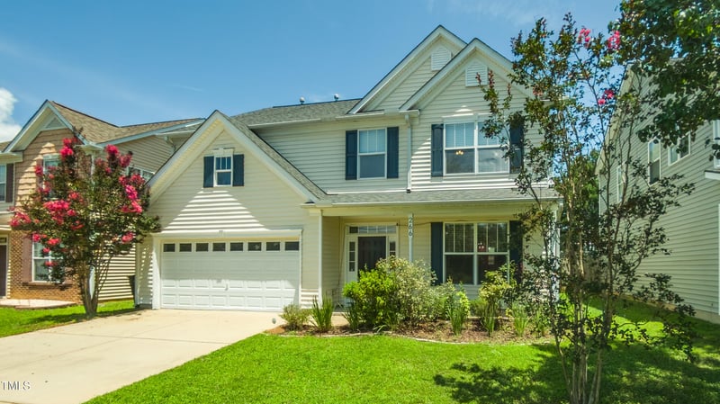 266 Stobhill Ln, Holly Springs, NC 27540