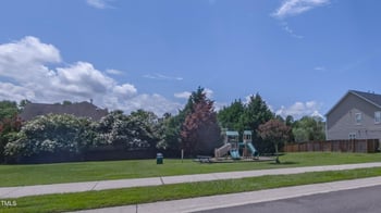 266 Stobhill Ln, Holly Springs, NC 27540