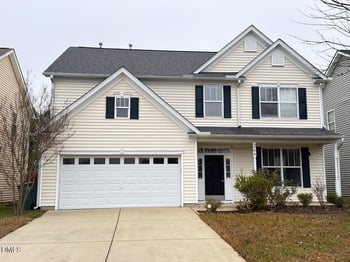 266 Stobhill Ln, Holly Springs, NC 27540