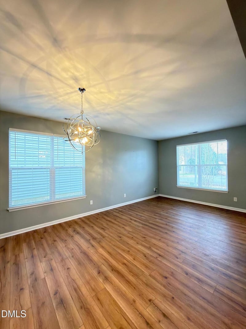 266 Stobhill Ln, Holly Springs, NC 27540