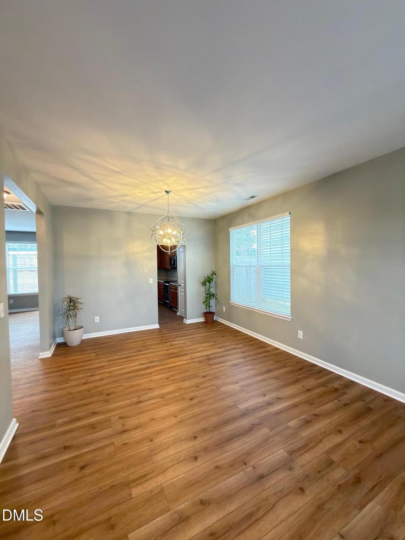 266 Stobhill Ln, Holly Springs, NC 27540