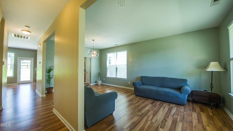 266 Stobhill Ln, Holly Springs, NC 27540