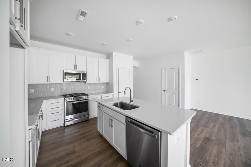 266 Sweetbay Tree Dr, Wendell, NC 27591