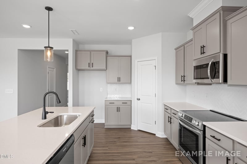 266 Van Winkle St, Lillington, NC 27546