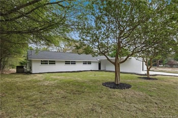 2663 Everitte St, Fayetteville, NC 28306