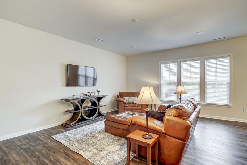 2667 Impulsion Dr, New Hill, NC 27562