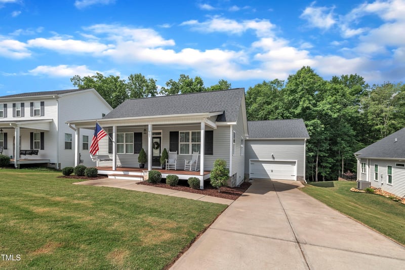 267 Ashley Woods Ct, Clayton, NC 27527