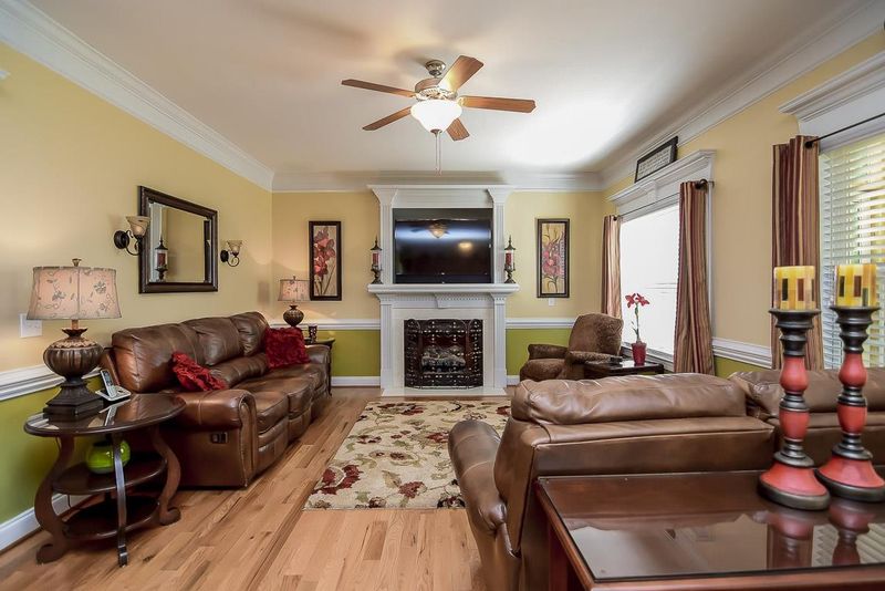 267 Cattle Farm Dr, Raleigh, NC 27603