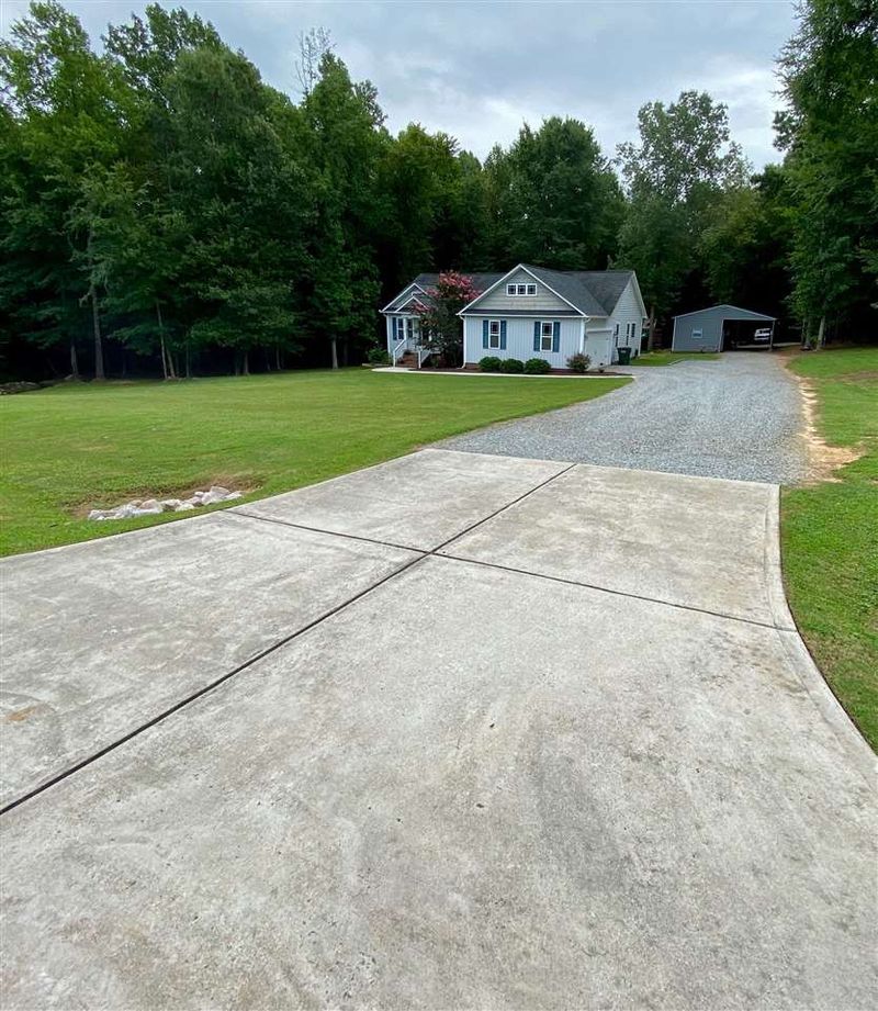 267 Hunter Ln, Zebulon, NC 27597