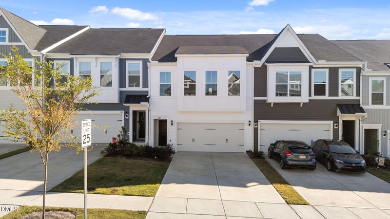 267 Pansy Pk, Clayton, NC 27520