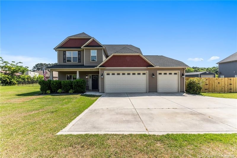 2671 Cypress Lakes Rd, Hope Mills, NC 28348