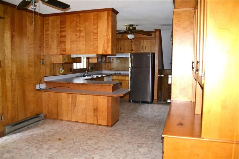 2674 Maple Ave, Burlington, NC 27215