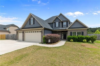 2677 Cypress Lakes Rd, Hope Mills, NC 28348
