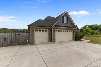 2677 Cypress Lakes Rd, Hope Mills, NC 28348
