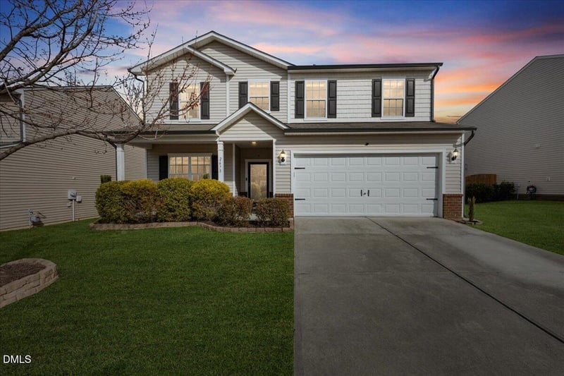 2678 Averon Dr, Fuquay Varina, NC 27526