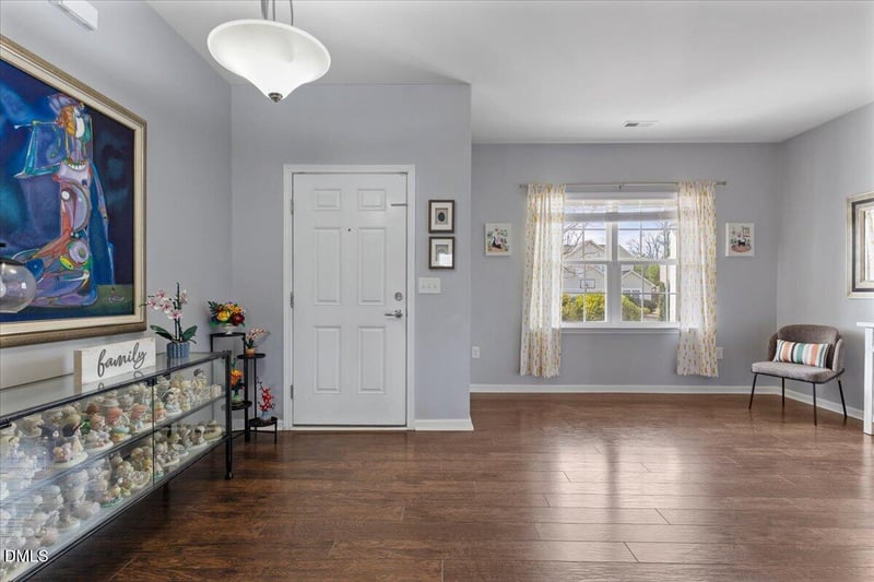 2678 Averon Dr, Fuquay Varina, NC 27526