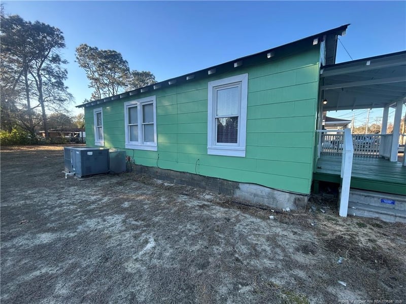 2678 Belhaven Rd, Fayetteville, NC 28306