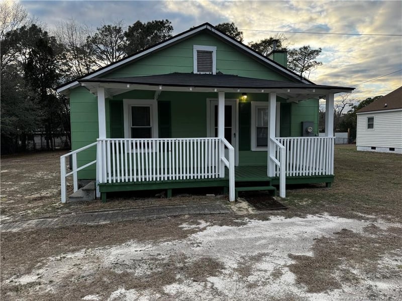 2678 Belhaven Rd, Fayetteville, NC 28306