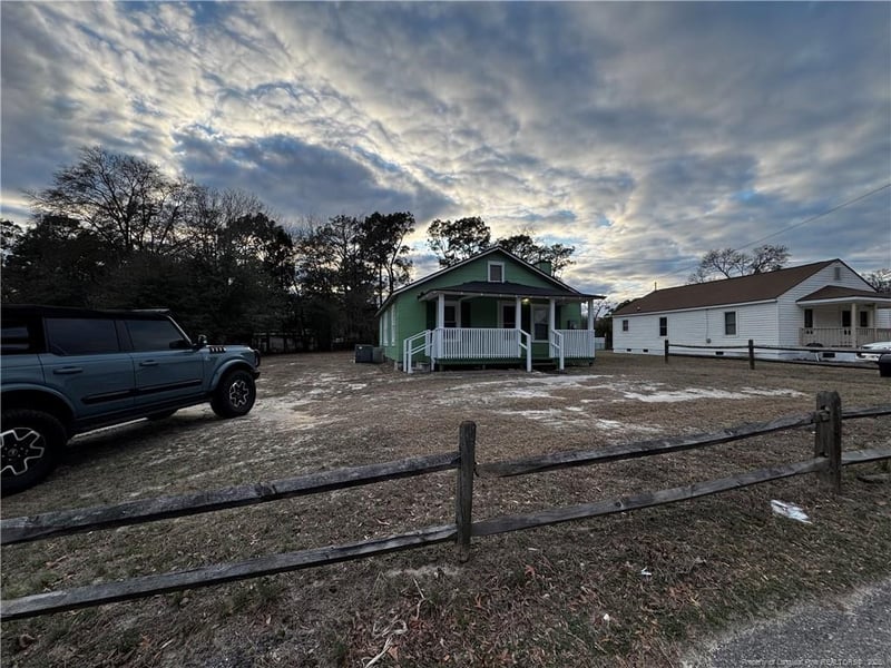 2678 Belhaven Rd, Fayetteville, NC 28306