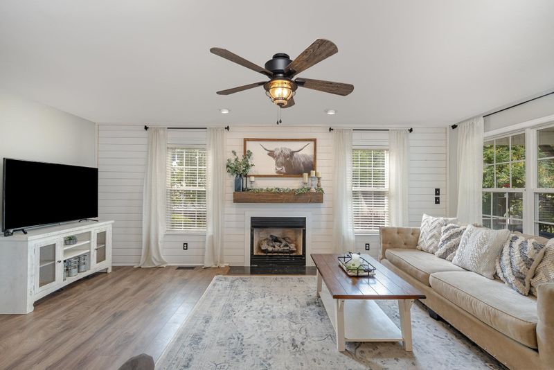 268 Cameron Dr, Raleigh, NC 27603