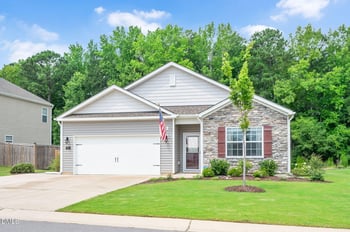 268 Silver Maple Dr, Fuquay Varina, NC 27526