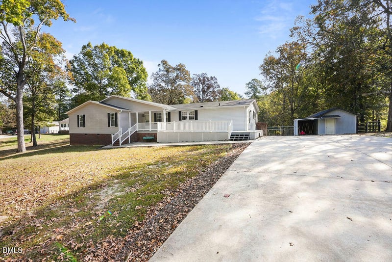 268 Thames Ave, Lillington, NC 27546