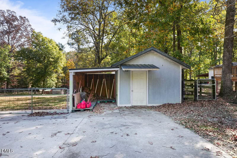 268 Thames Ave, Lillington, NC 27546