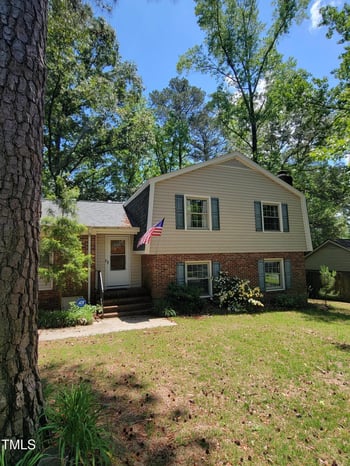268 Waxhaw Dr, Fayetteville, NC 28314