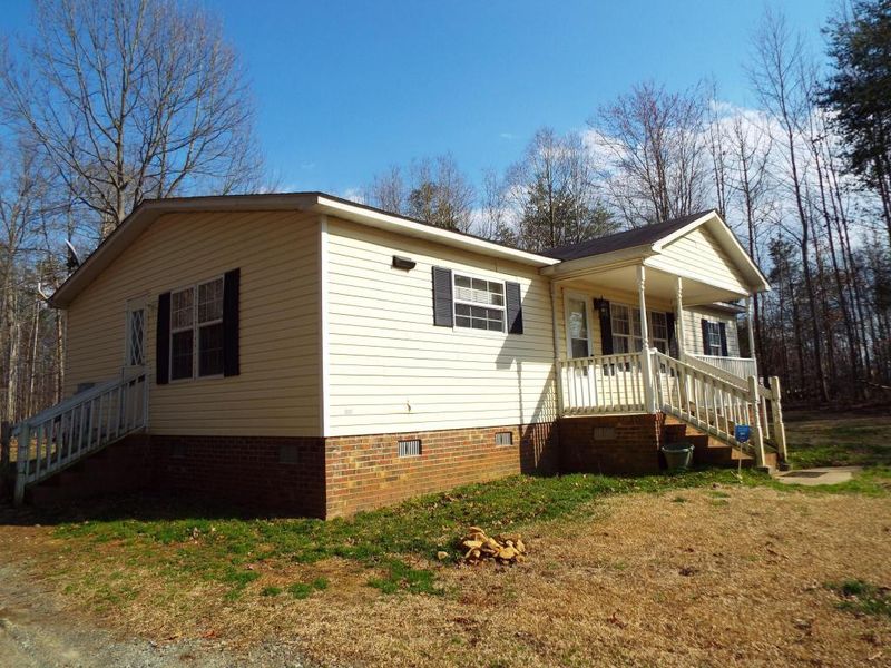 2680 Holly Brook Dr, Burlington, NC 27217