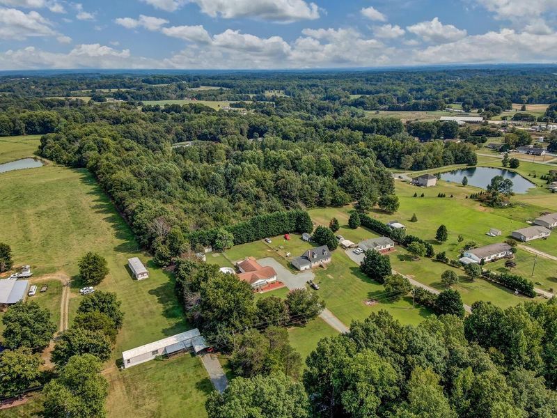 2683 Claude Simpson Rd, Burlington, NC 27217
