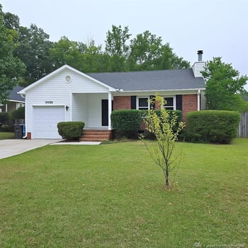 2685 Rivercliff Rd, Fayetteville, NC 28301