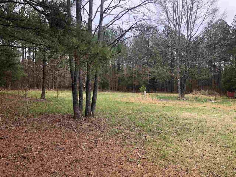 2686 W Lyon Station Rd, Creedmoor, NC 27522