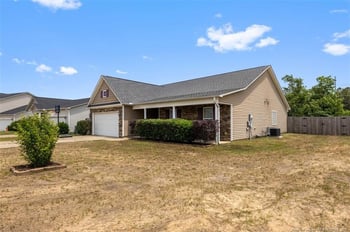 2687 Green Heron Dr, Fayetteville, NC 28306