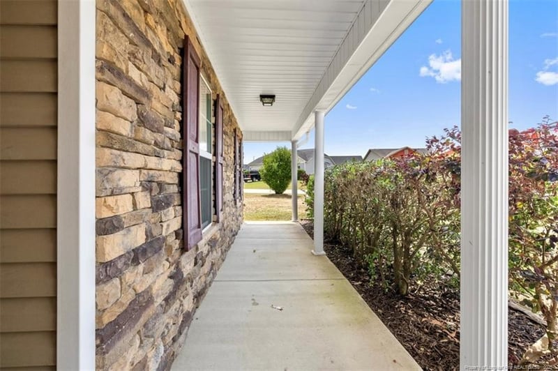 2687 Green Heron Dr, Fayetteville, NC 28306