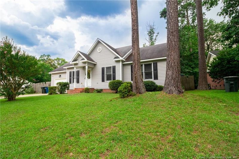 2687 Rivercliff Rd, Fayetteville, NC 28301
