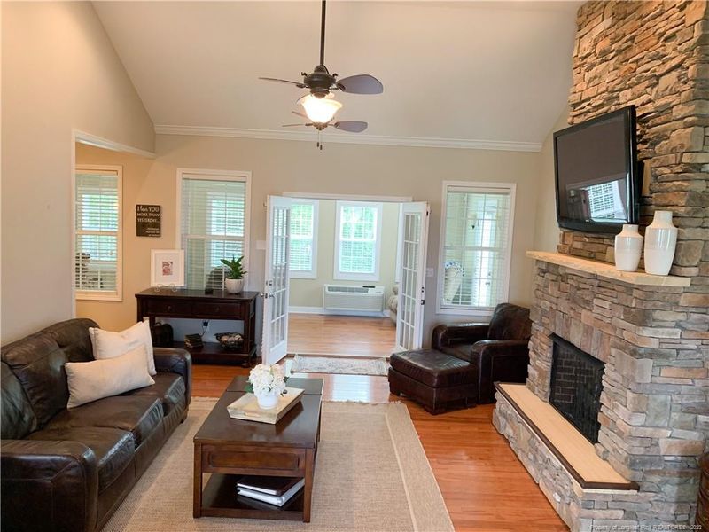 269 Glendale Cir, Sanford, NC 27332