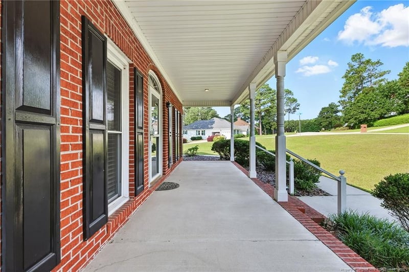 269 Shawcroft Rd, Fayetteville, NC 28311
