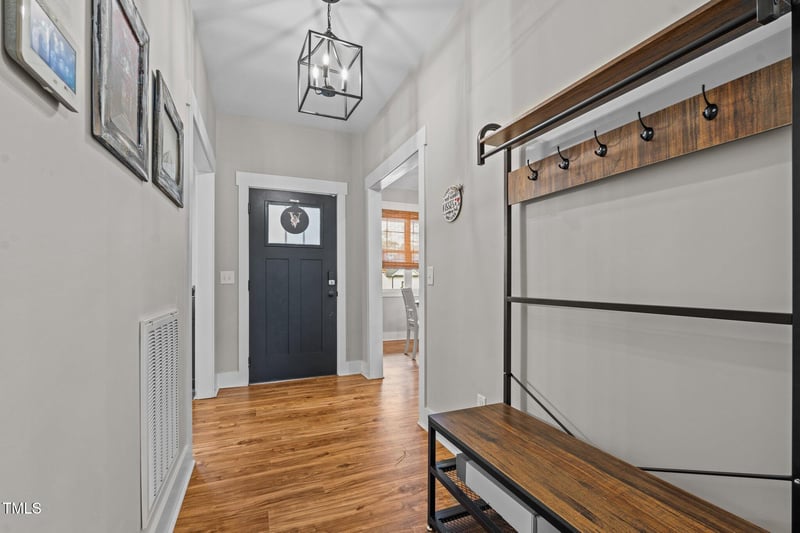 2690 Meadow View Ln, Sanford, NC 27332