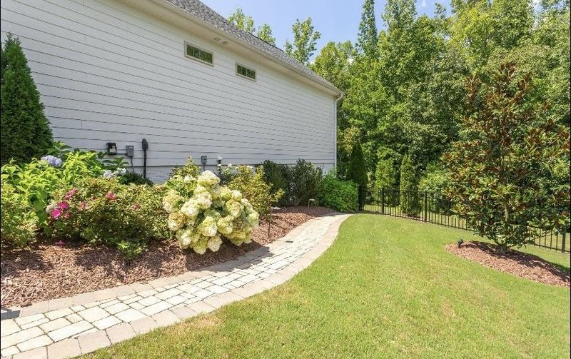 2694 Cedar Hedge Ct, Apex, NC 27523