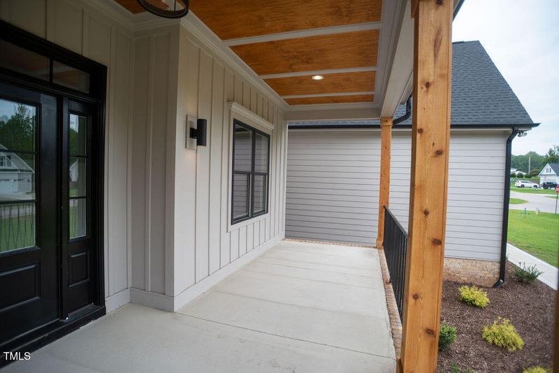 27 Batten Hill Ln, Selma, NC 27576