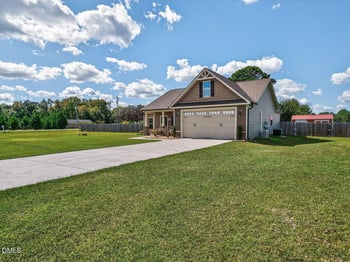 27 Blackwater Ct, Princeton, NC 27569