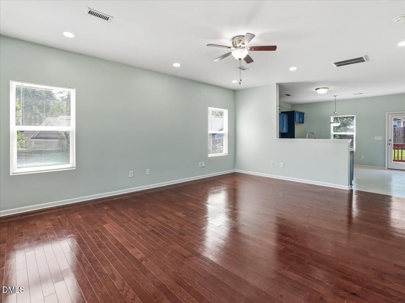 27 Blakeford Dr, Wendell, NC 27591